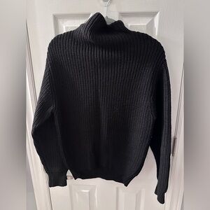 Aritzia 100% wool turtleneck sweater, xxs, new
